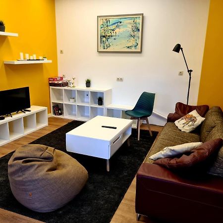 Railway Bed Hostel Κάουνας Εξωτερικό φωτογραφία